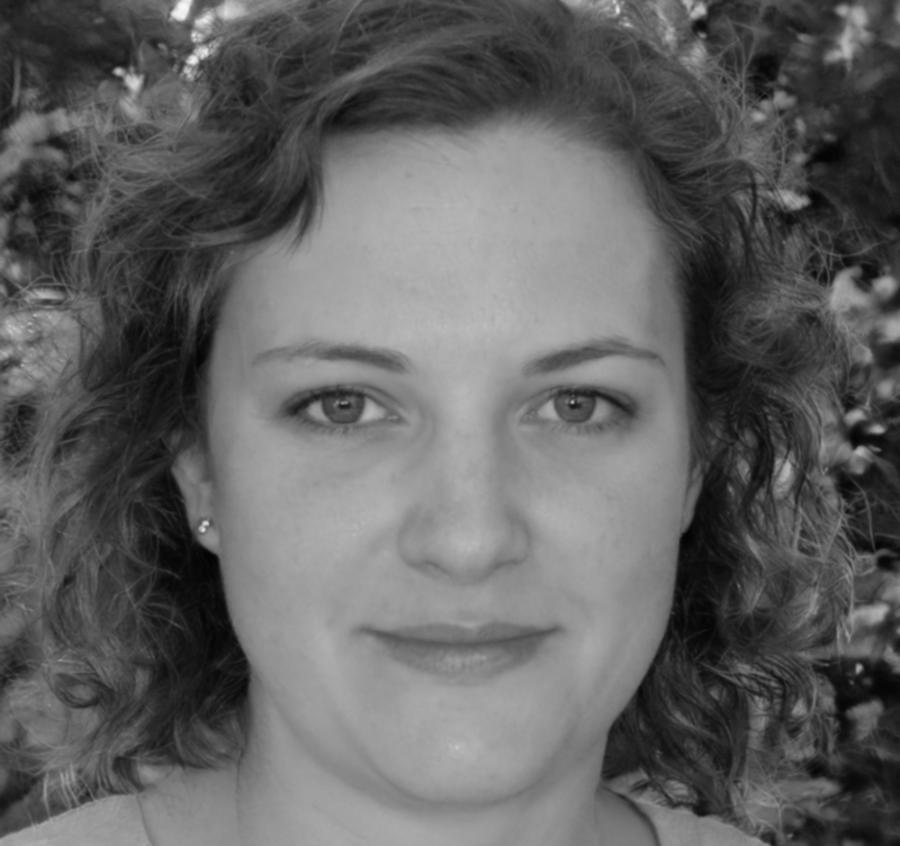 Portrait of Dr. Sarah Brennan, Head of Innovation at MedTech Solutions